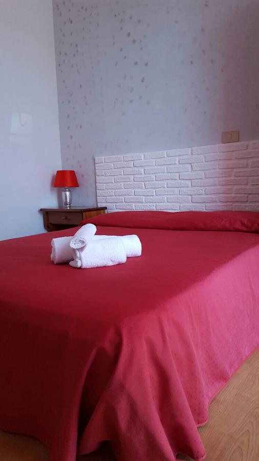 Hotel Calaluna Biella Bagian luar foto