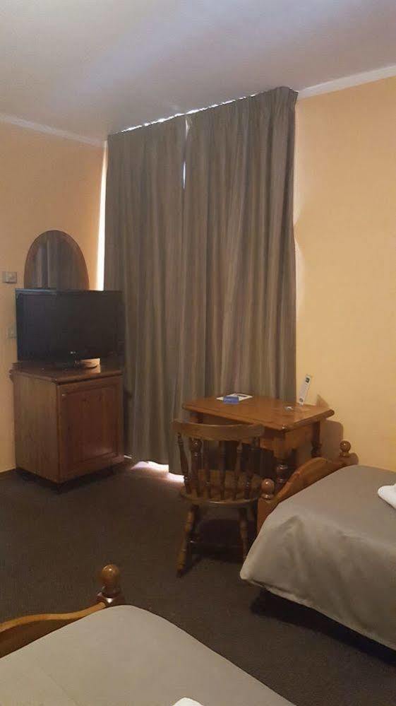Hotel Calaluna Biella Bagian luar foto